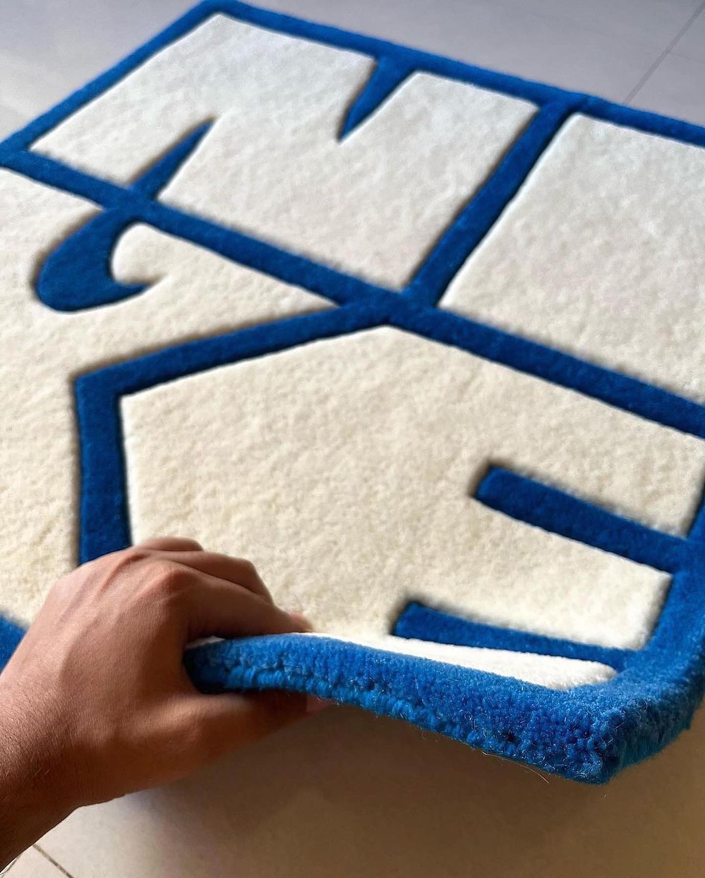 Tuftarugs Doormat Nike (3)